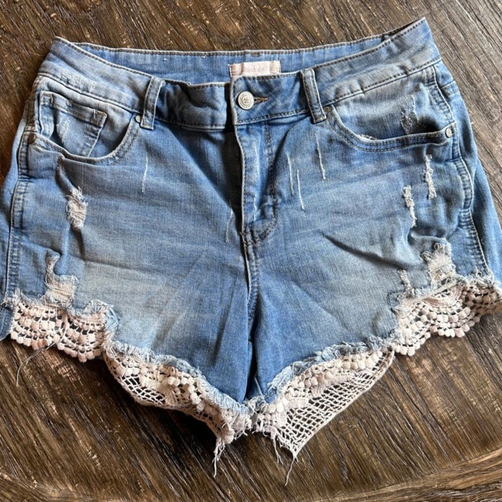 Altar’d State Lace Crochet Hem Jean Shorts size 29